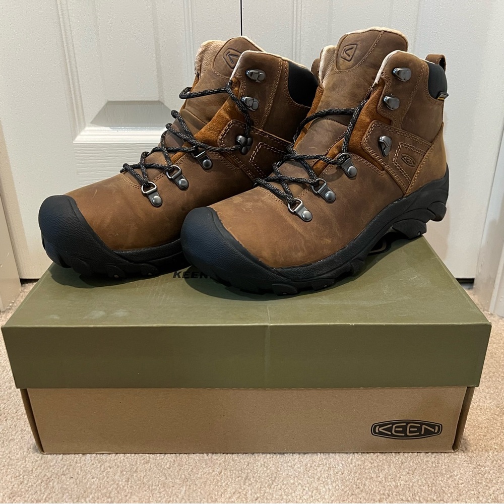KEEN Women’s Pyrenees Hiking Boots